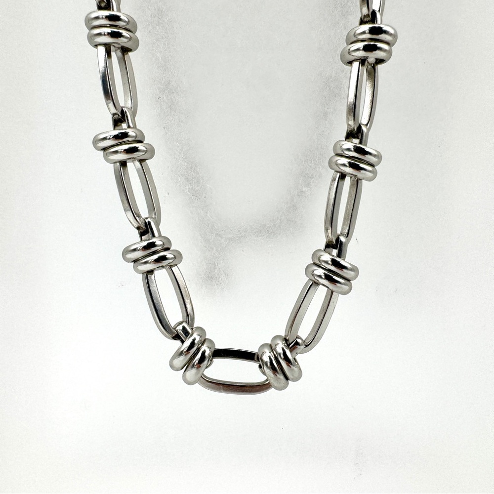 LOFT Long Silver Link Chain Necklace - Picture 2 of 4